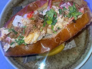 Lobster roll